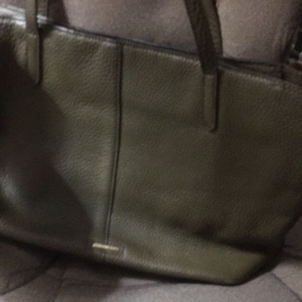 Leather shoulder bag